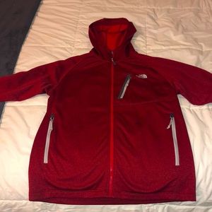 Men’s North Face jacket.